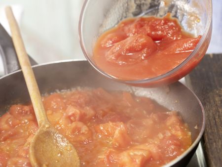 Spaghetti mit Tomatensauce Zubereitung Schritt 6 Spaghetti mit Tomatensauce Zubereitung Schritt 6