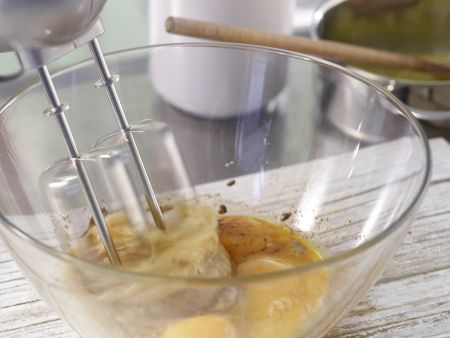 Würziger Makronenkuchen Zubereitung Schritt 2 Würziger Makronenkuchen Zubereitung Schritt 2