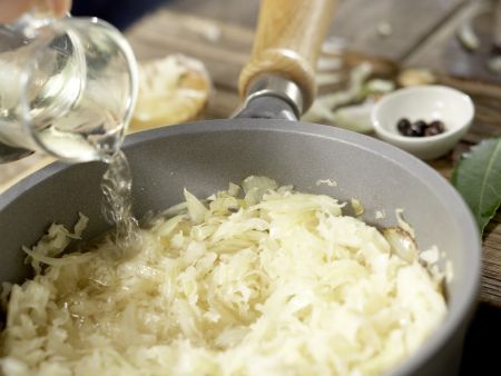 Zander mit Sauerkraut Zubereitung Schritt 4 Zander mit Sauerkraut Zubereitung Schritt 4