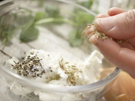 Ziegenkäse-Tortellini Zubereitung Schritt 4 Ziegenkäse-Tortellini Zubereitung Schritt 4
