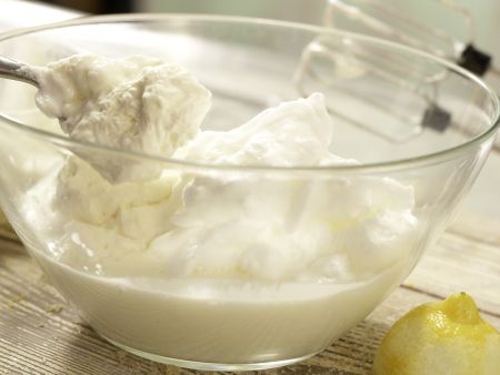 Zitronenmousse Zubereitung Schritt 7 Zitronenmousse Zubereitung Schritt 7