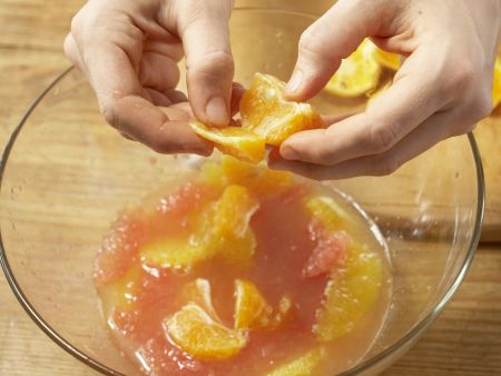 Zitrusfrüchte in Gewürzsirup Zubereitung Schritt 5 Zitrusfrüchte in Gewürzsirup Zubereitung Schritt 5