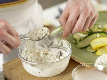 Zucchini-Carpaccio Zubereitung Schritt 6 Zucchini-Carpaccio Zubereitung Schritt 6