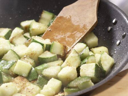 Zucchini-Tomaten-Auflauf Zubereitung Schritt 7 Zucchini-Tomaten-Auflauf Zubereitung Schritt 7