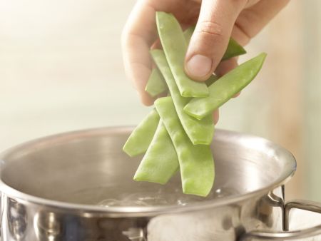 Zuckerschotensalat Zubereitung Schritt 2 Zuckerschotensalat Zubereitung Schritt 2