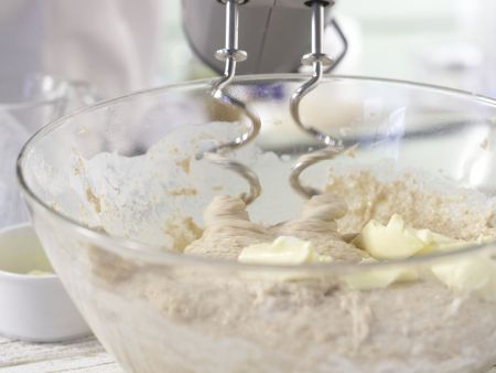 Zwetschgenkuchen Zubereitung Schritt 3 Zwetschgenkuchen Zubereitung Schritt 3