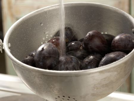 Zwetschgensauce auf asiatische Art Zubereitung Schritt 3 Zwetschgensauce auf asiatische Art Zubereitung Schritt 3