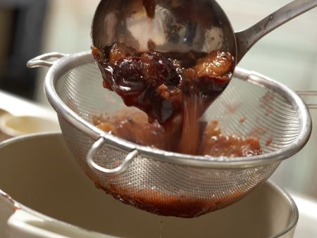 Zwetschgensauce auf asiatische Art Zubereitung Schritt 7 Zwetschgensauce auf asiatische Art Zubereitung Schritt 7