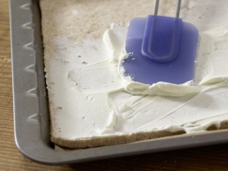 Zwiebelkuchen mit Thymian Zubereitung Schritt 6 Zwiebelkuchen mit Thymian Zubereitung Schritt 6