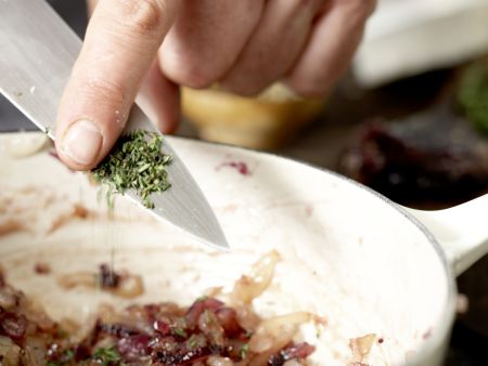 Zwiebelsuppe Zubereitung Schritt 5 Zwiebelsuppe Zubereitung Schritt 5