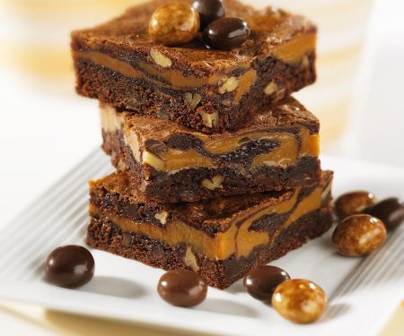 Karamell-Brownies mit Walnussstückchen