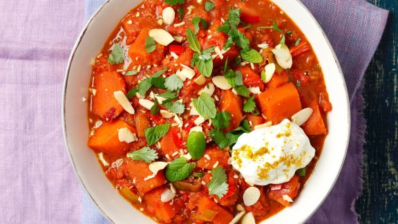 Curry mit Kürbis, Linsen und Joghurt Curry mit Kürbis, Linsen und Joghurt