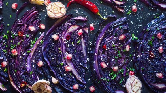 Gebackene Rotkohlsteaks