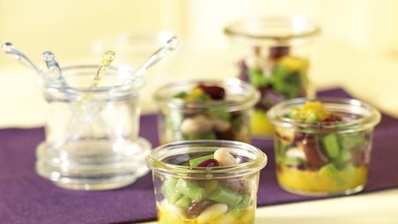 Bohnensalat mit Apfel-Kurkuma-Dressing