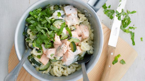 One-Pot-Pasta mit Lachs