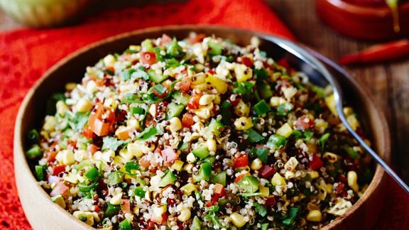 Quinoasalat mit Avocado