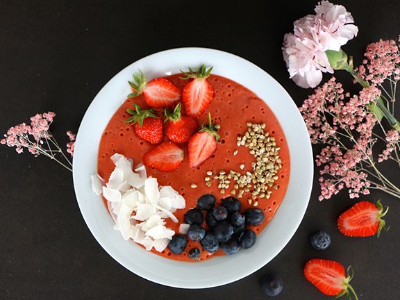 Erdbeer-Smoothie-Bowl
