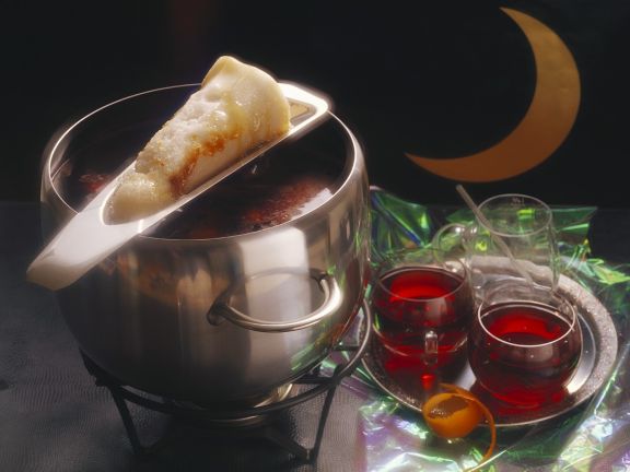 Feuerzangenbowle Rezept | EAT SMARTER