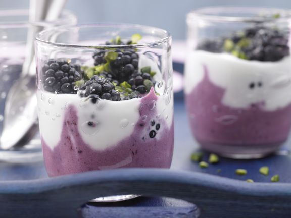 Brombeer-Schichtjoghurt