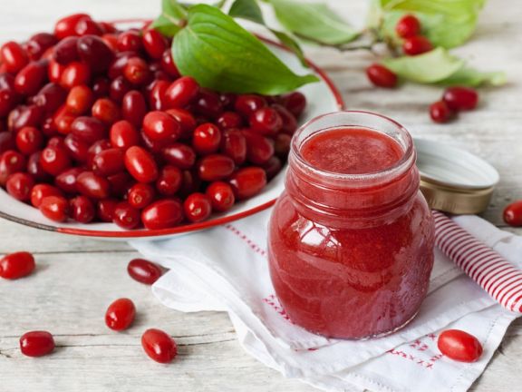 Kornelkirschenmarmelade Rezept Eat Smarter
