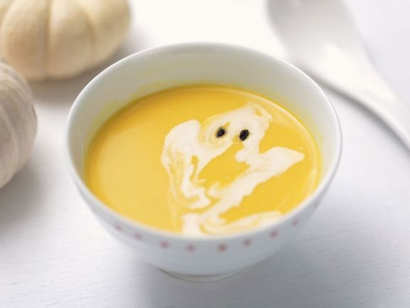 gesunder Halloween-Snack: Kürbiscremesuppe zu Halloween gesunder Halloween-Snack: Kürbiscremesuppe zu Halloween