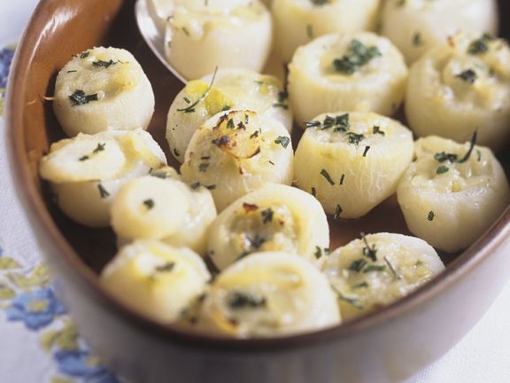 Mit Roquefort gefüllte Navetten Rezept | EAT SMARTER Mit Roquefort gefüllte Navetten Rezept | EAT SMARTER