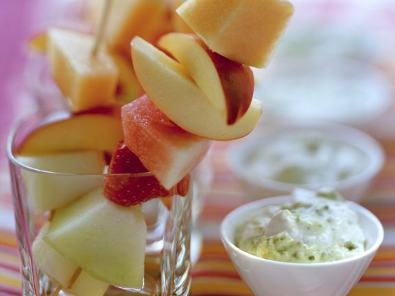 Obstspiesse Mit Cremigem Pistaziendip Rezept Eat Smarter Obstspiesse Mit Cremigem Pistaziendip Rezept Eat Smarter
