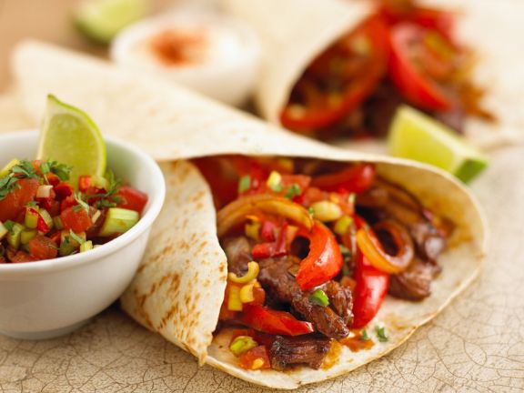Rindfleisch-Wraps mit Salsa