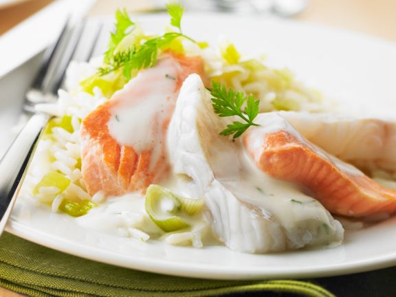 Verschiedene Fische und Lauch in Dillsauce Rezept | EAT SMARTER