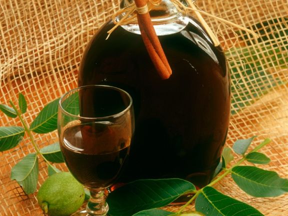 Walnusslikör Rezept | EAT SMARTER