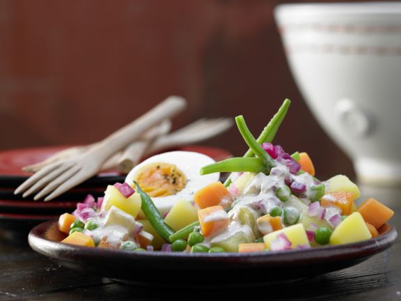Dissoziiertes Diätmenü mit grünem Salat Dissoziiertes Diätmenü mit grünem Salat
