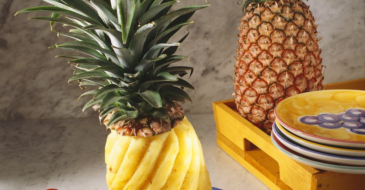 Ananas mit Früchten Rezept EAT SMARTER