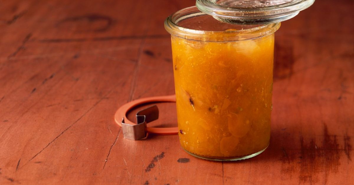 Aprikosen-Lavendel-Marmelade Rezept | EAT SMARTER