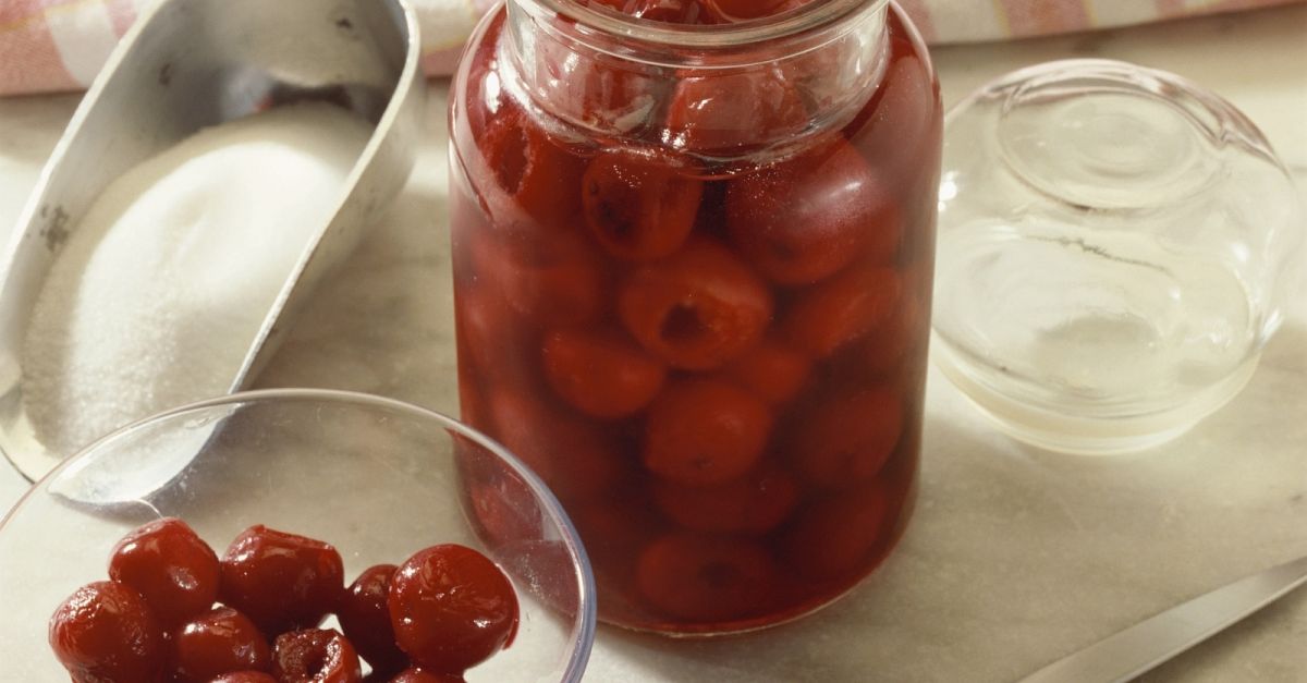 Beschwipste Kirschen Rezept | EAT SMARTER