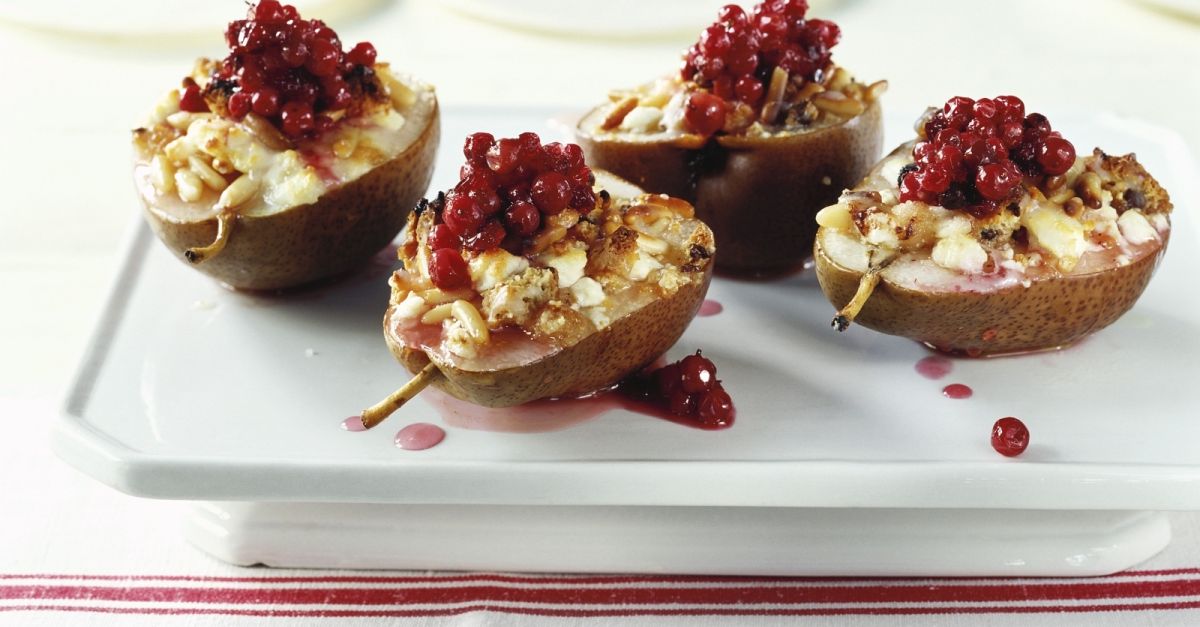 Birnen mit Ziegenkäse überbacken Rezept | EAT SMARTER Birnen mit Ziegenkäse überbacken Rezept | EAT SMARTER