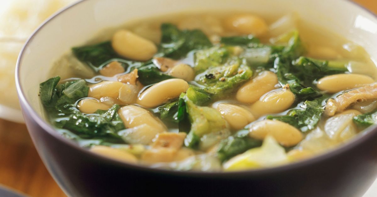BohnenEndivienSuppe Rezept EAT SMARTER