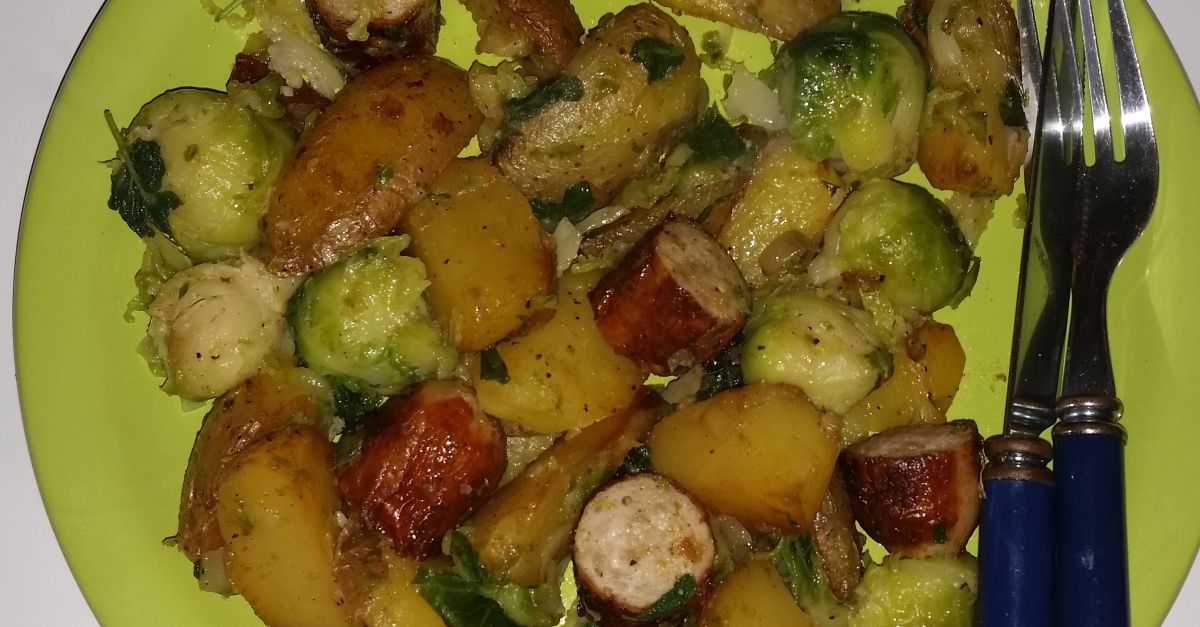Bratkartoffeln mit Rosenkohl Rezept | EAT SMARTER