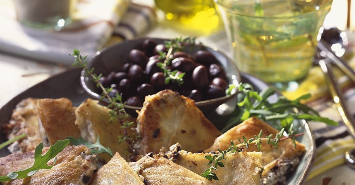 Brickteig mit Käsefüllung Rezept | EAT SMARTER Brickteig mit Käsefüllung Rezept | EAT SMARTER