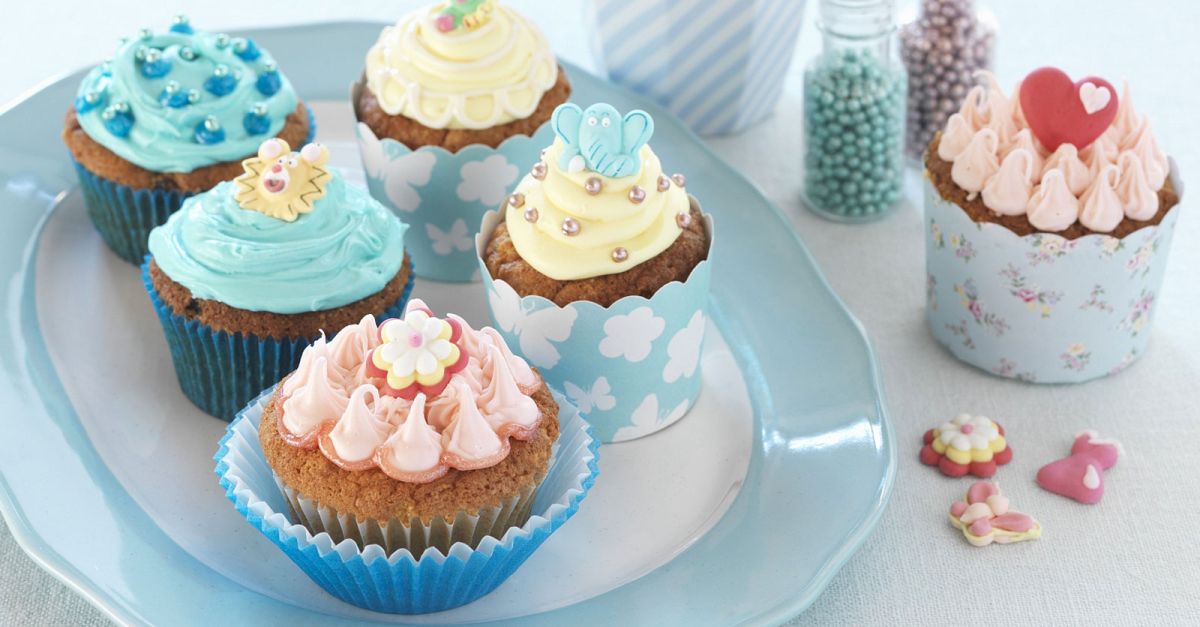 Bunte Cupcakes Rezept | EAT SMARTER