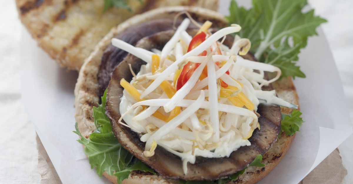 Burger Mit Riesen Champignon Und Mangosalsa Rezept Eat Smarter