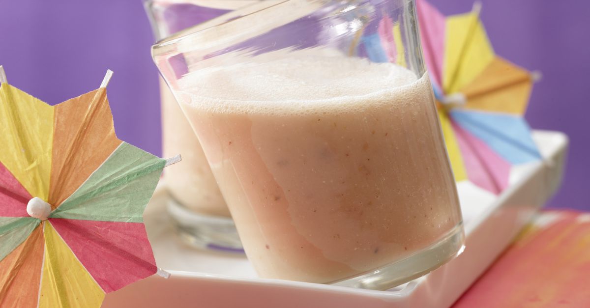 Buttermilch-Smoothie mit Melone Rezept | EAT SMARTER Buttermilch-Smoothie mit Melone Rezept | EAT SMARTER