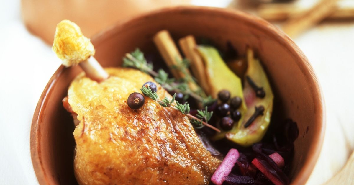 Entenschlegel mit Apfel-Blaukraut Rezept | EAT SMARTER