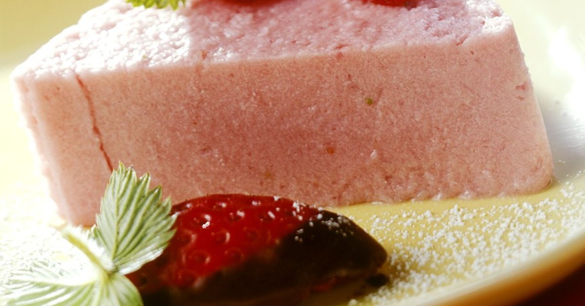 Erdbeer-Mascarpone-Parfait Rezept | EAT SMARTER