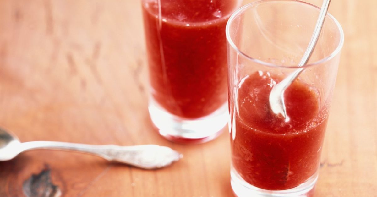 Erdbeer-Rosen-Marmelade Rezept | EAT SMARTER