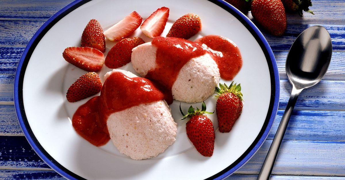 Erdbeermousse mit Agar-Agar Rezept | EAT SMARTER Erdbeermousse mit Agar-Agar Rezept | EAT SMARTER