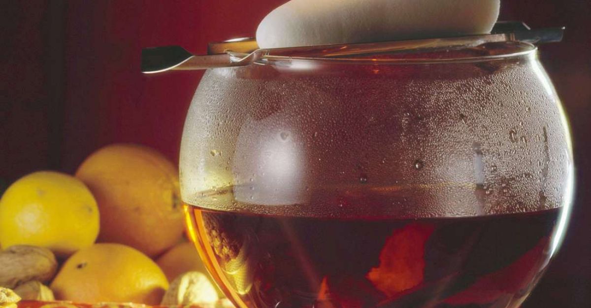 Feuerzangenbowle Rezept | EAT SMARTER