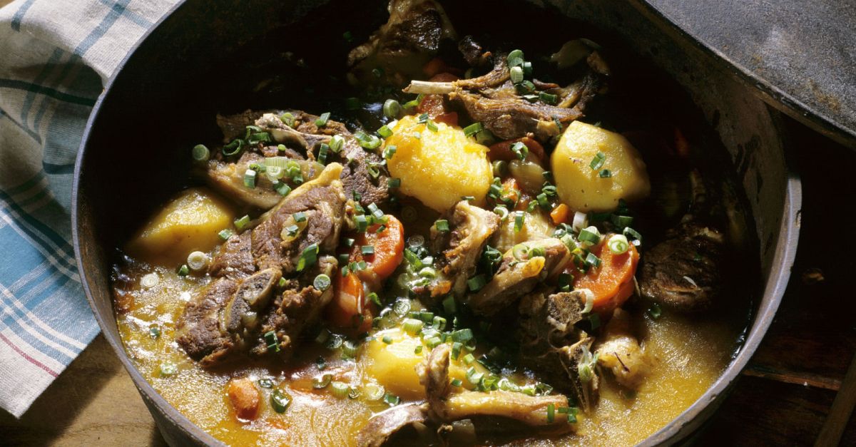 Fleischeintopf auf irische Art (Irish Stew) Rezept | EAT SMARTER