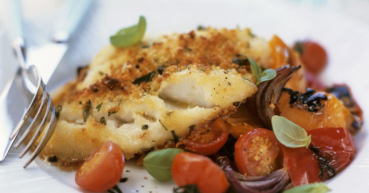 Gebackener Kabeljau mit Tomaten Rezept | EAT SMARTER