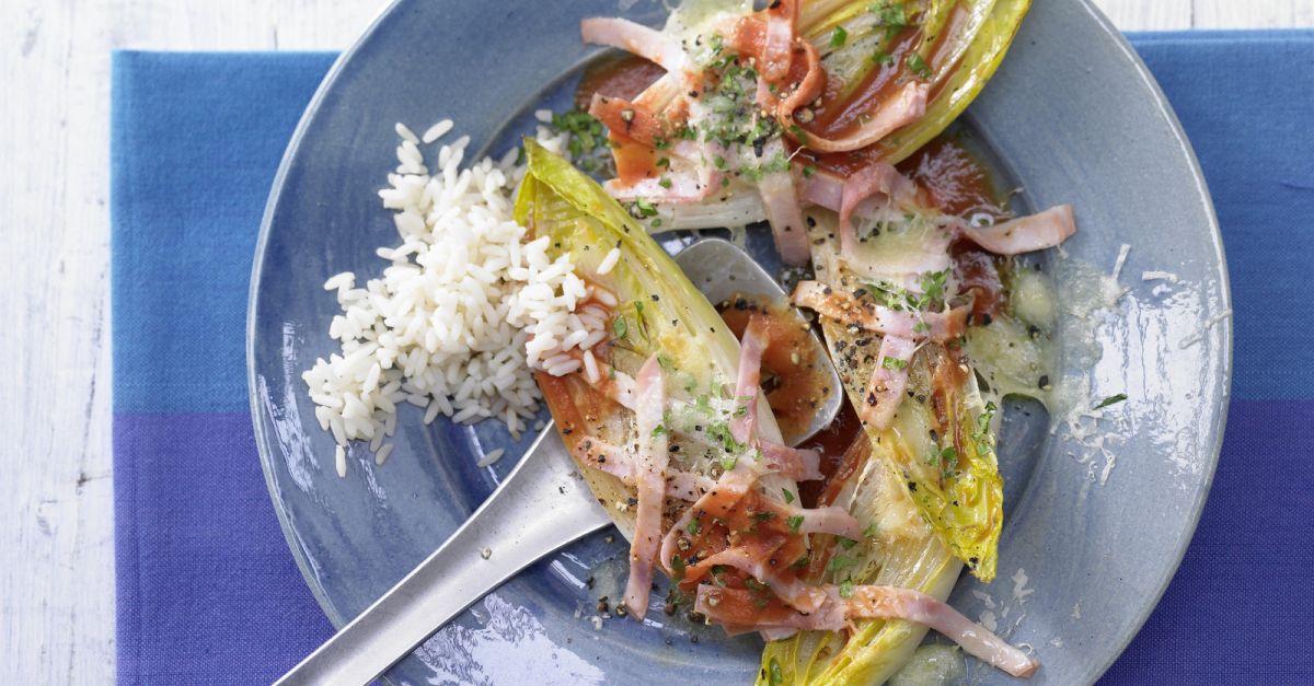 Gedünsteter Chicorée Rezept | EAT SMARTER Gedünsteter Chicorée Rezept | EAT SMARTER
