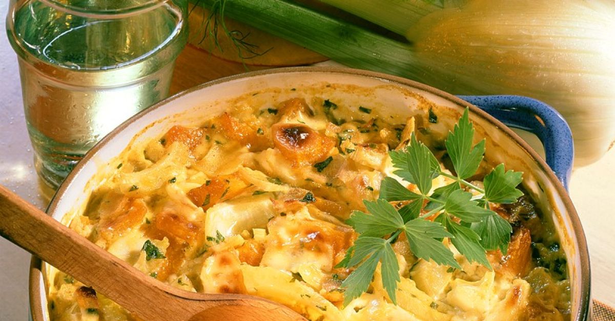 Gemüsegratin mit Kürbis und Fenchel Rezept | EAT SMARTER